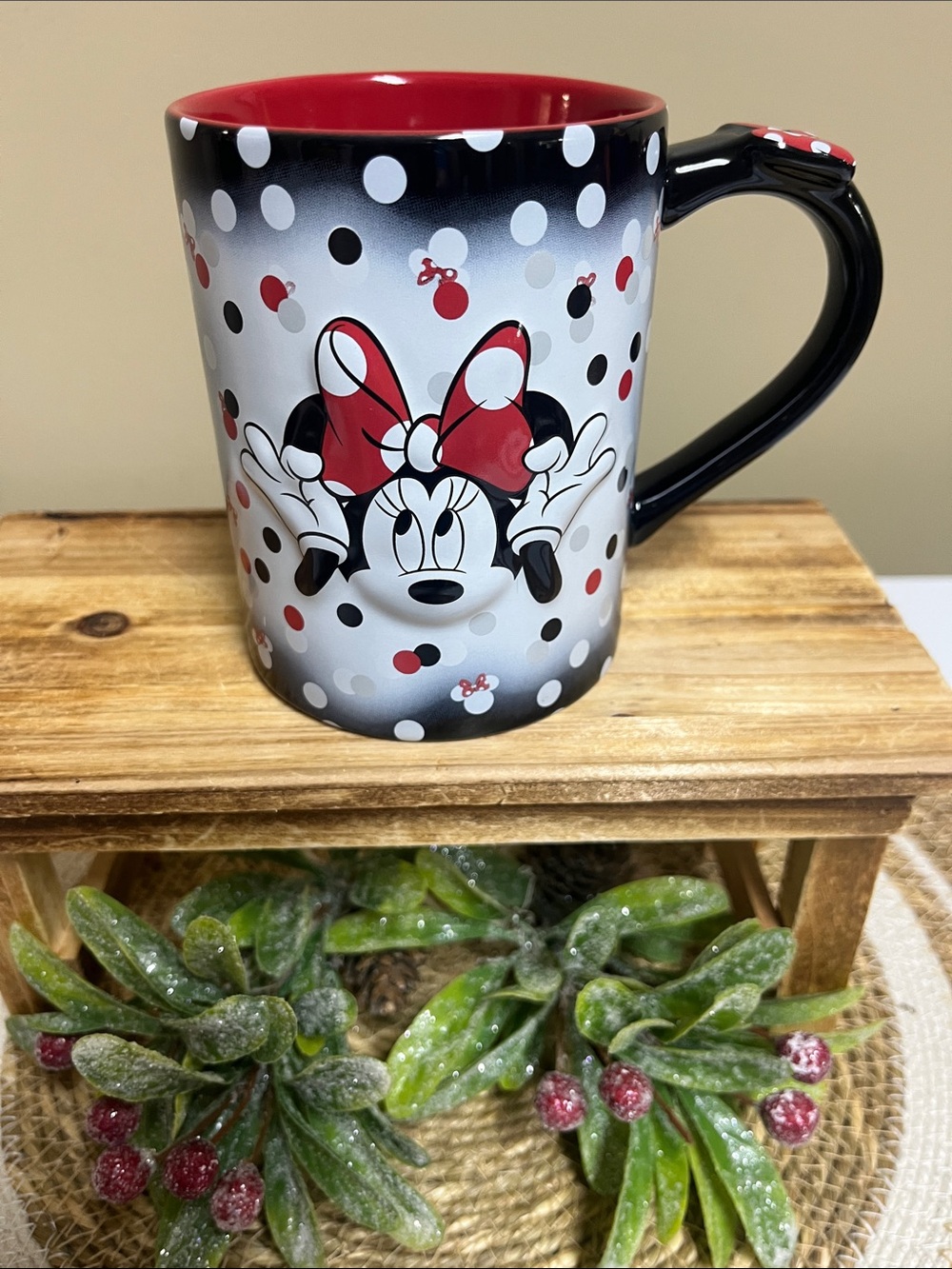 Disney Minnie Mouse 3D Cup in good condition